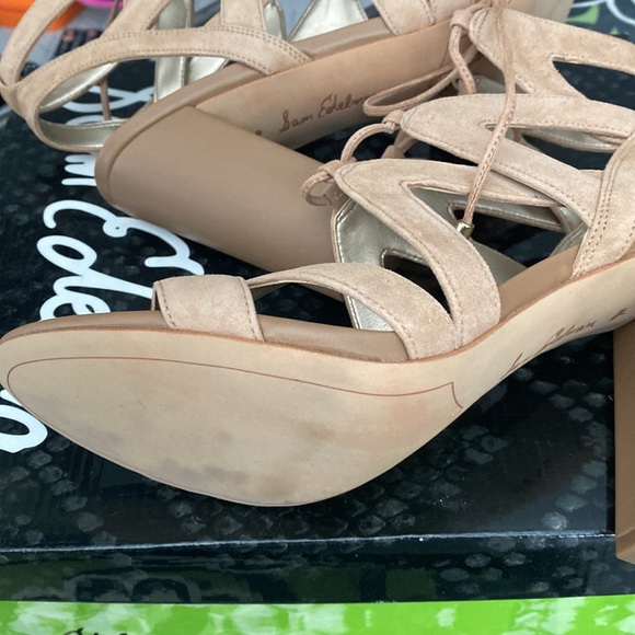 Sandals - Picture 5 of 6